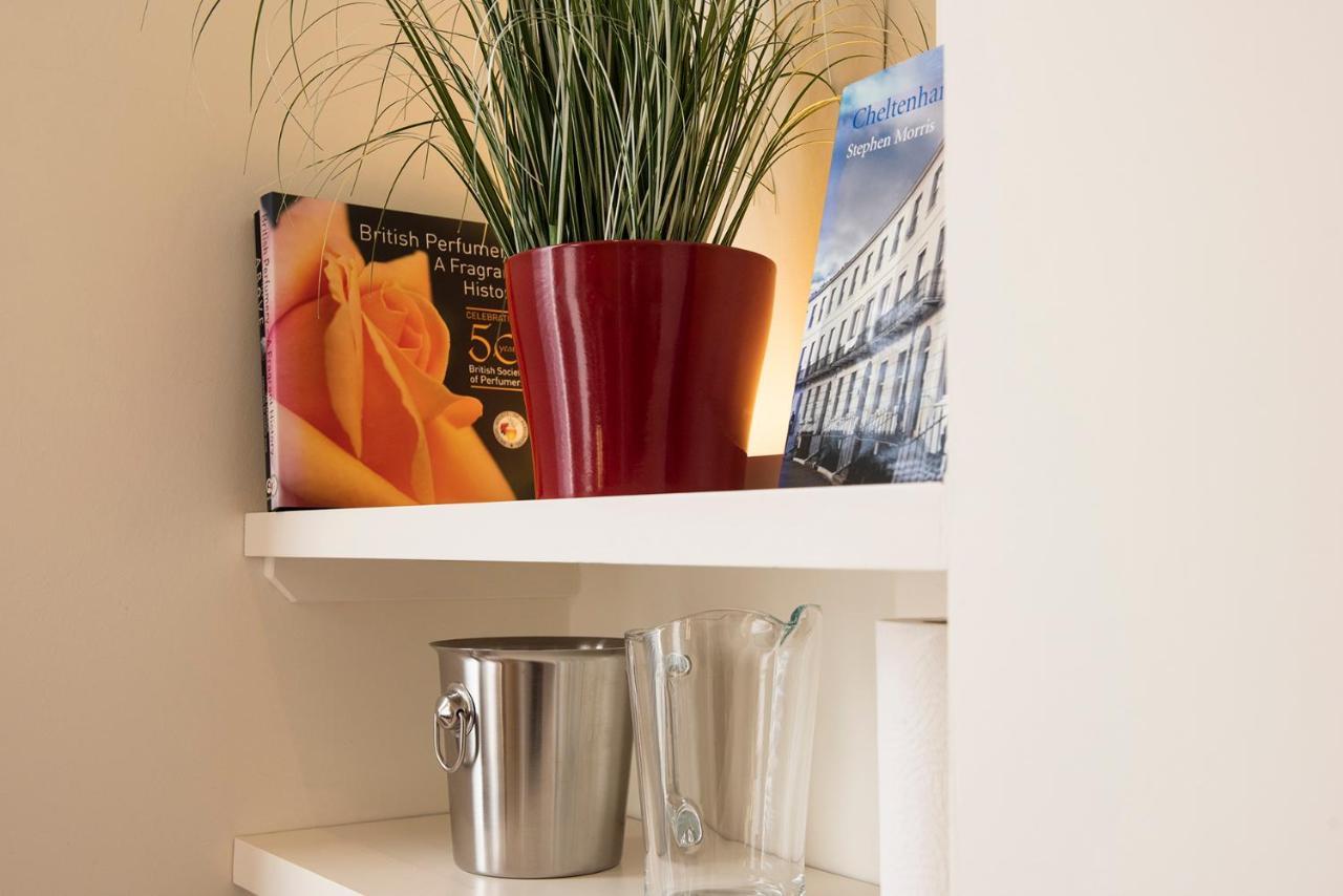 Arkle - Five Star Town Centre Apartment, Cheltenham Kültér fotó